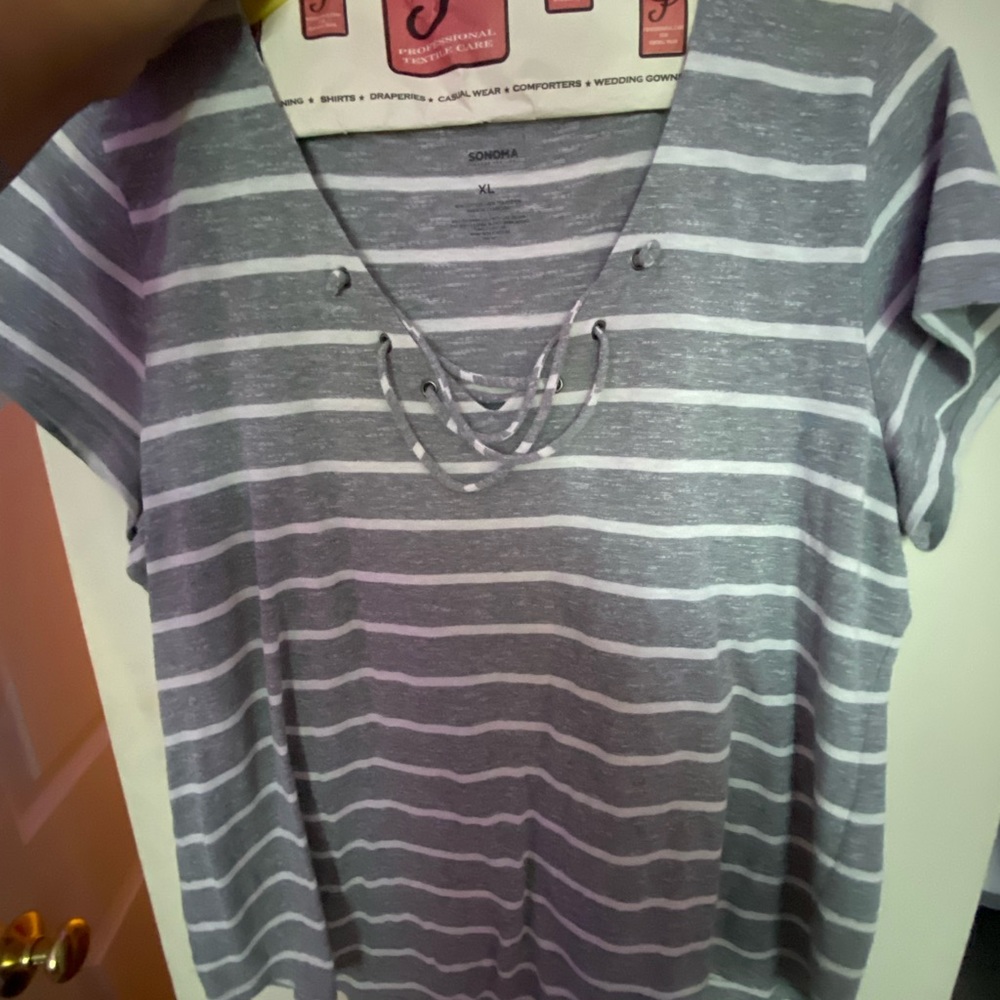 Lace up Tee